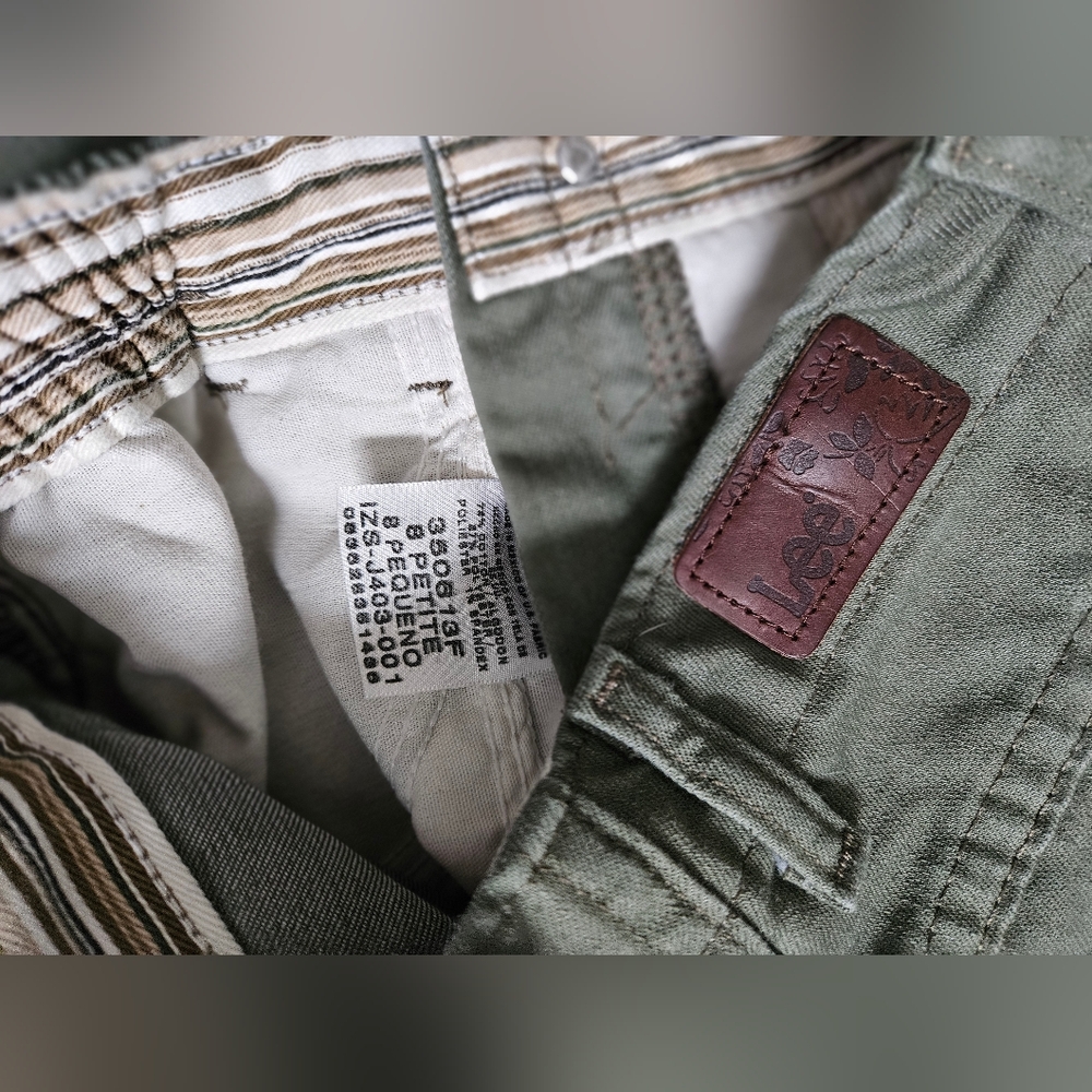Lee At The Waist Relaxed Fit Side Elastic Tapered Leg Green Khaki Pant 8 Petite - Picture 4 of 8